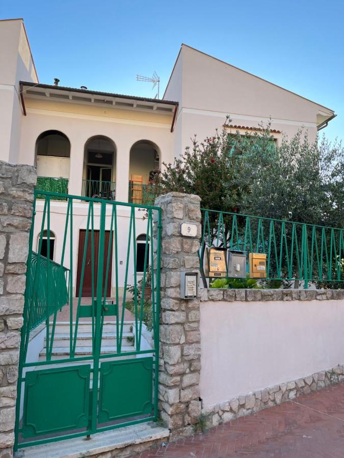Bed And Coffee Rooms Portoferraio Exterior photo