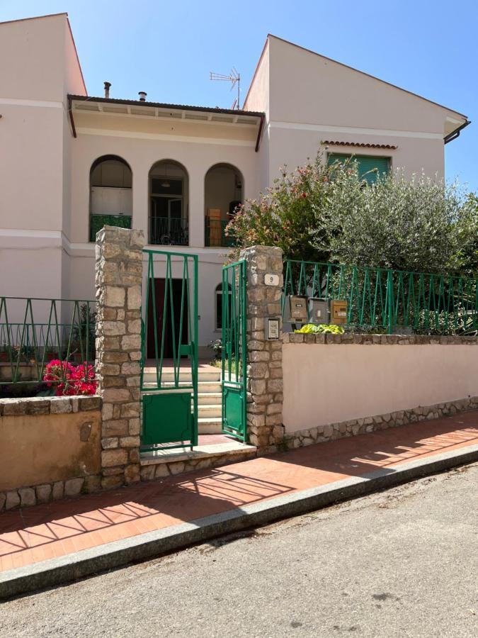 Bed And Coffee Rooms Portoferraio Exterior photo